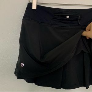 Lulu Lemon Skirt/ Skort